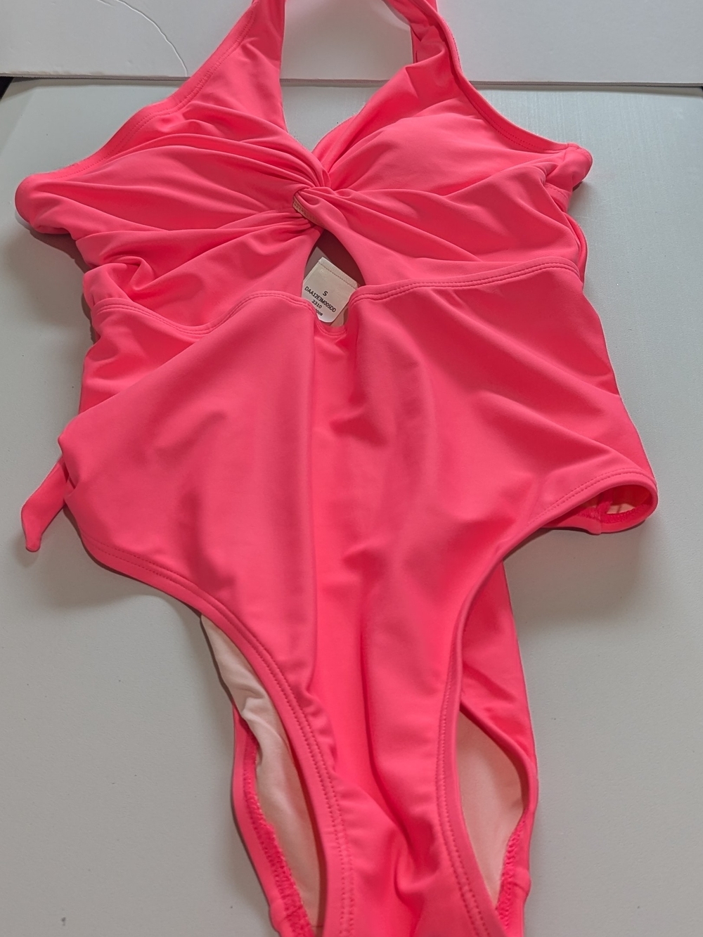 Cupshe Neon Pink One Piece Swimsuit Twist Front Cutout Size S NWT